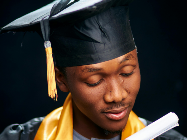 Bourses d’Études Excellence